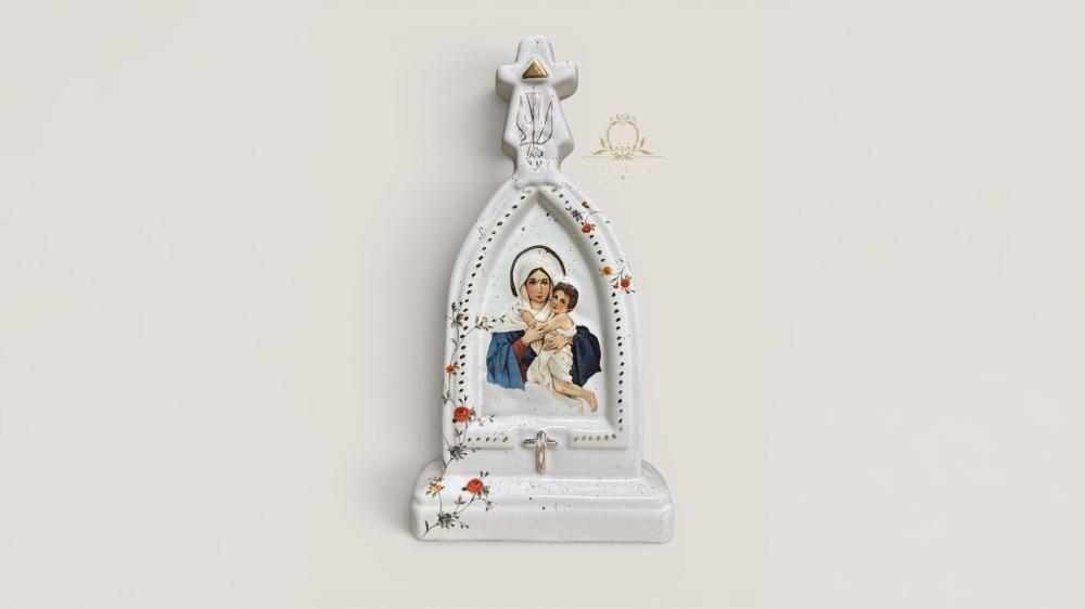 Madonna 28x15x6